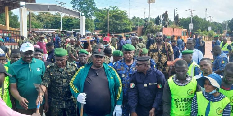 Vers le 2 octobre 2026: Civils et militaires s&rsquo;unissent pour assainir les rues